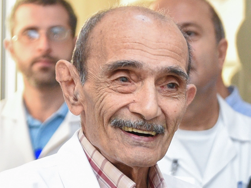 Famous surgeon, academician Hovhannes Sarukhanyan has died.