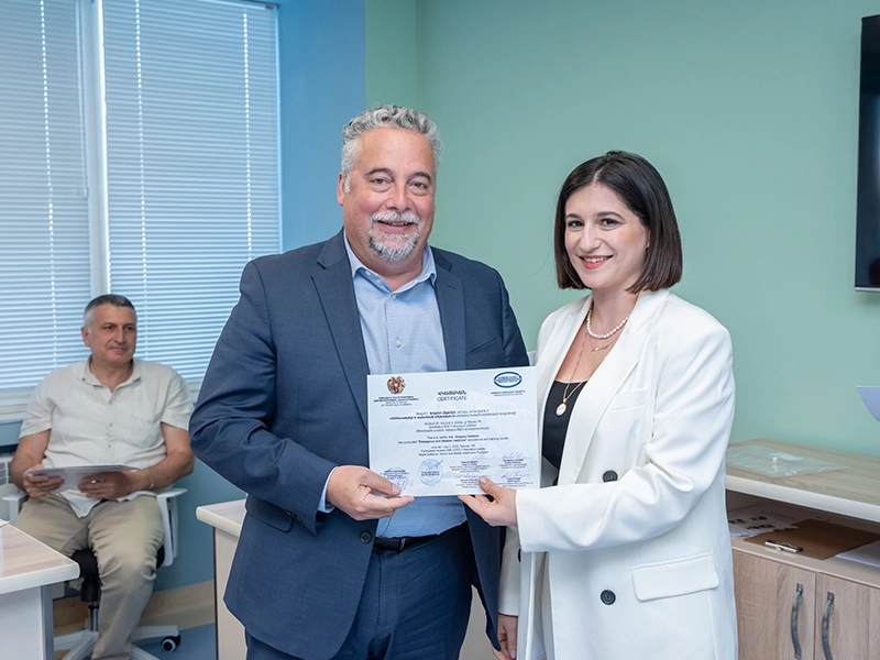 Միջազգային դասընթացի առաջին մասնակիցները հավաստագրեր են ստացել