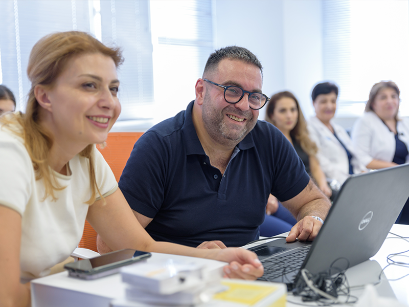 13 երեխա  արդեն լսում է