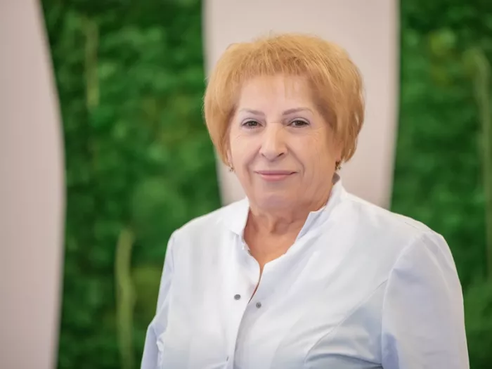 Arleta P. Azizbekyan