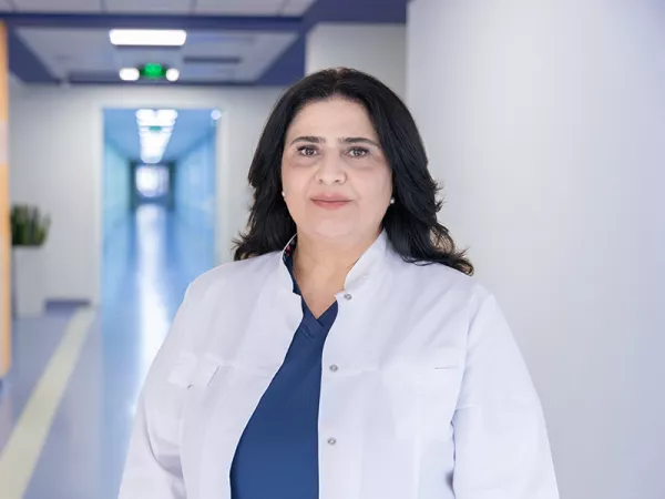 Արմինե   Համլետի Խաջադուրյան